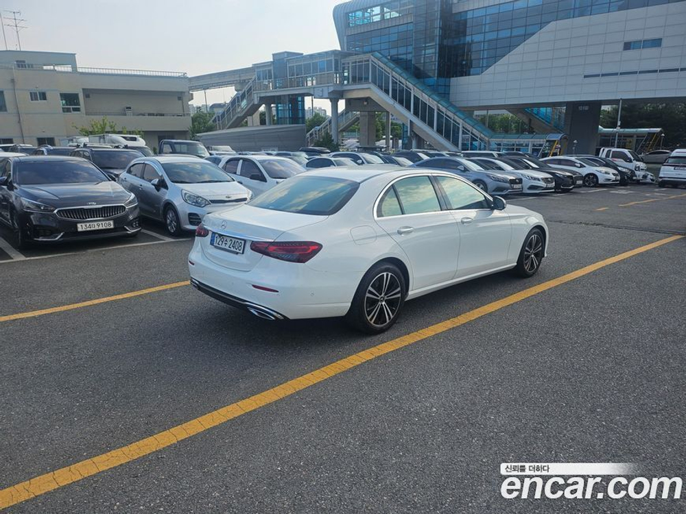 Mercedes-Benz E-Class W213 E250 Avangarde (04.2021)