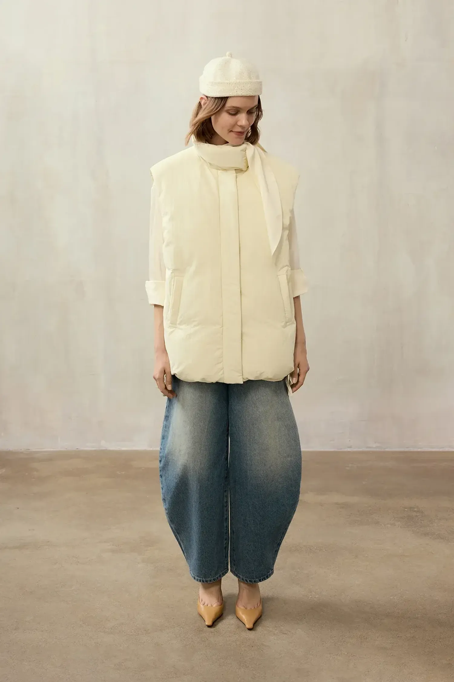 Жилет (((На спортике))), сливочный