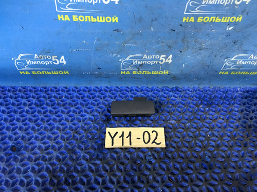 Бардачок пассажирский NISSAN AD 1999