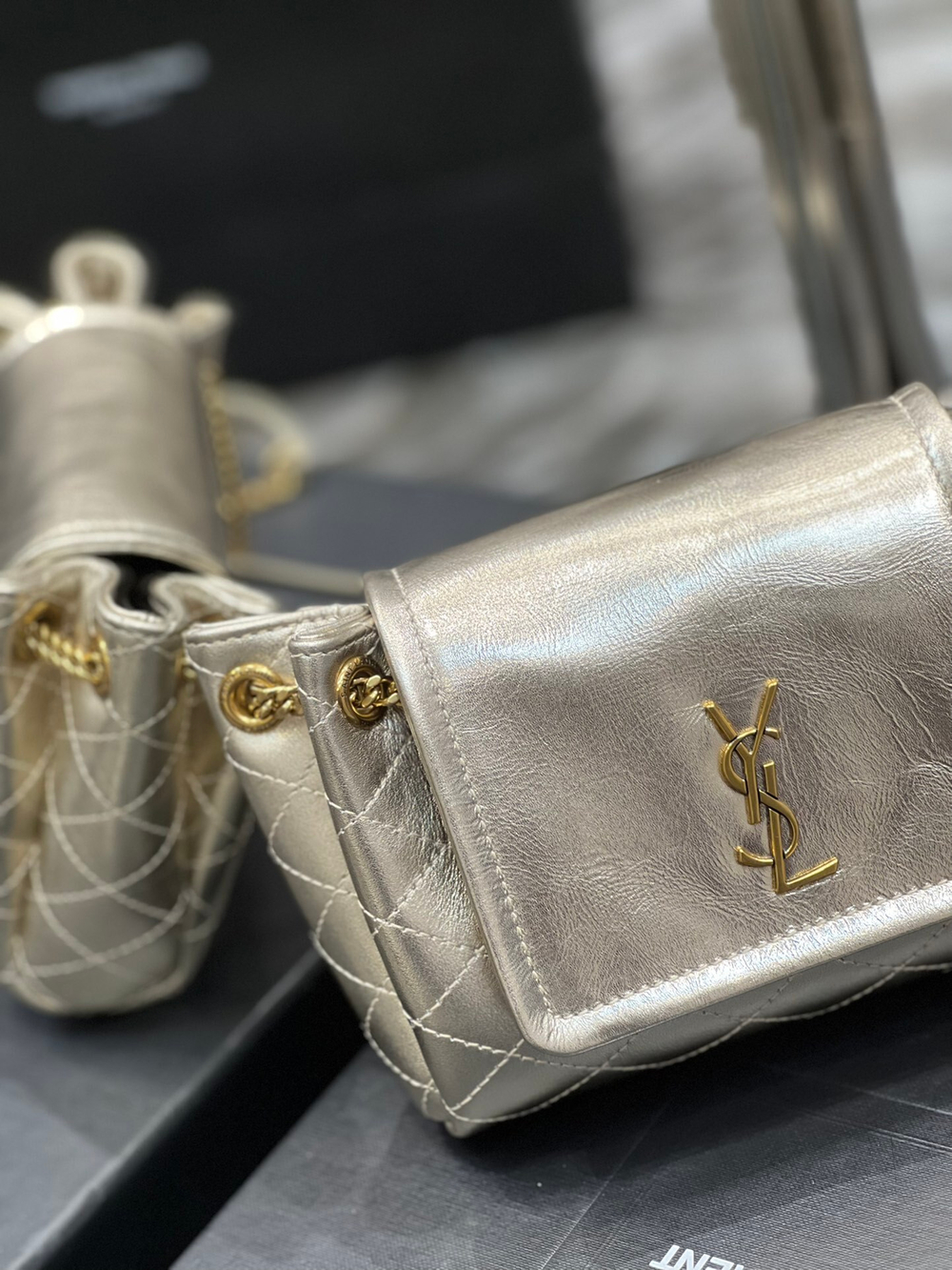Saint Laurent Nolita 18 cm