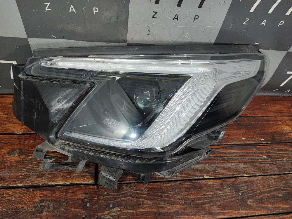 Фара левая Subaru Forester 5 (SK) 21-нв Б/У Оригинал 84002SJ630