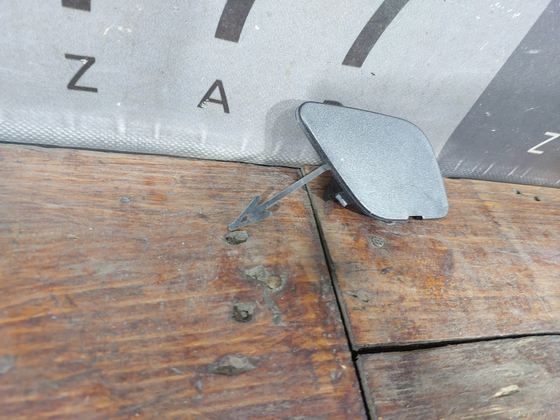 Заглушка буксировочного крюка Ford Mondeo 5 14-19 Б/У Оригинал DS7317A989JW