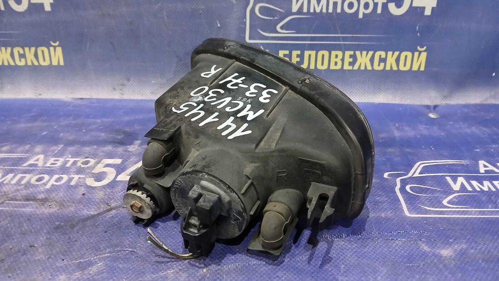 Туманка правая TOYOTA WINDOM 2001-2004