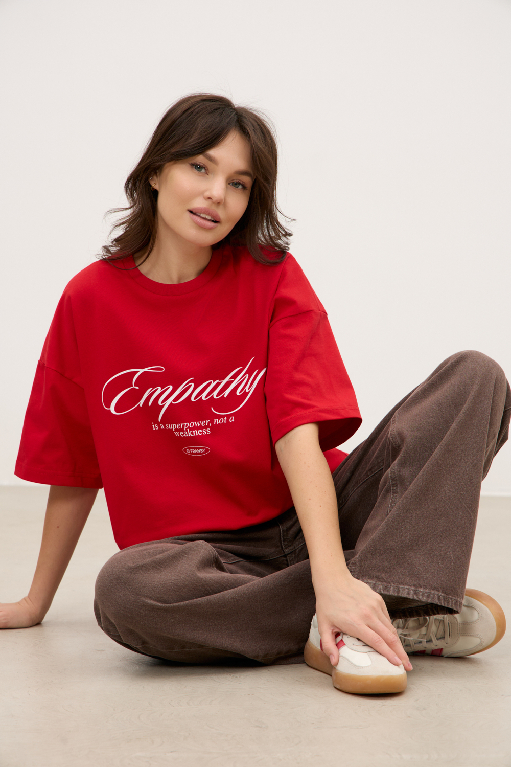 Футболка EMPATHY, красная