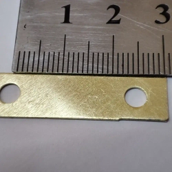 Уголок крепежный 50х50 мм плоский (мебельный, соединительный, рамный) металлический 4 штуки (саморезы в комплекте) цвет - золото