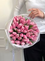 Букет из 51 нежно-розового тюльпана - нет в наличии