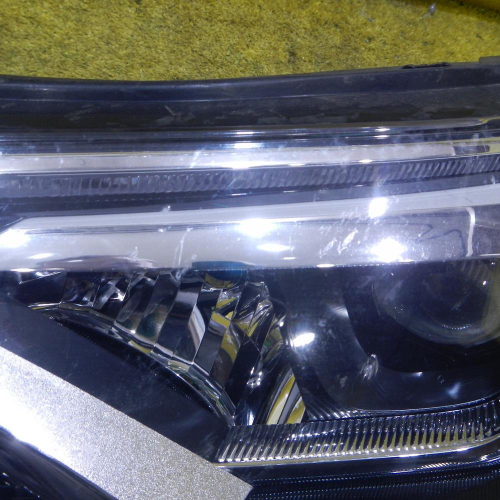 Фара левая Toyota Rav 4 CA40 (2015-2019) LED
