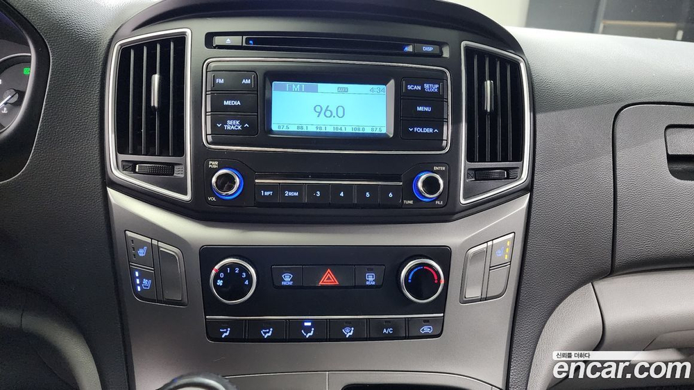 Hyundai The New Grand Starex Van 3-х местный (06.2020)