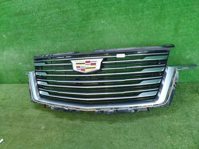 Решетка радиатора Cadillac Escalade 5 (2020-н.в.)