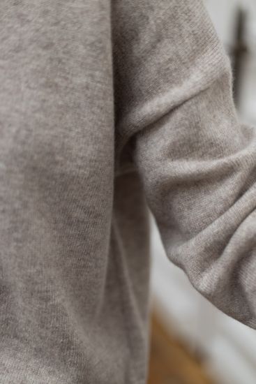 Джемпер Л.Т., 100% шерсть ягнёнка, цвет натуральный.