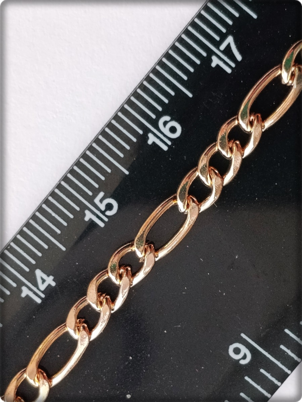 Браслет цепочка на ногу золотистый.