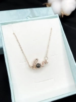 Тонкая цепочка с кулоном Я тебя люблю на 100 языках мира