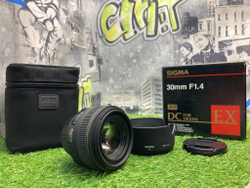 Sigma AF 30mm 1.4 EX DG HSM Nikon F