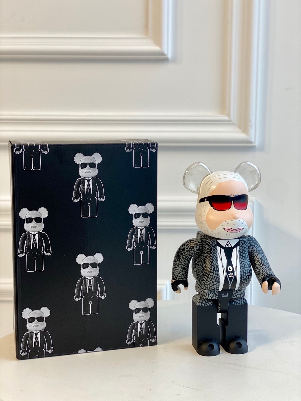 Bearbrick Karl Lagerfeld 1000%