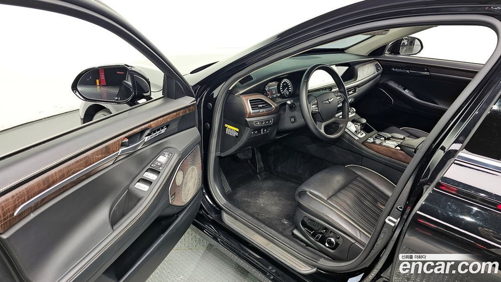 Genesis G90 3.8 AWD (02.2021)