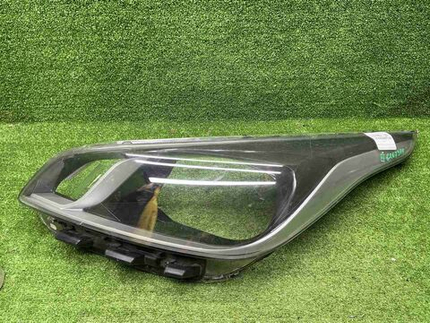 Стекло фары левое Kia Rio 4 FB (2017-2020)