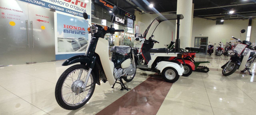 Скутер Honda Super Cub PGM-FI AA09 С ПРОБЕГОМ, зелено-белый