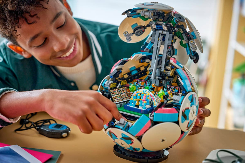 Конструктор LEGO Editions 43019 Football