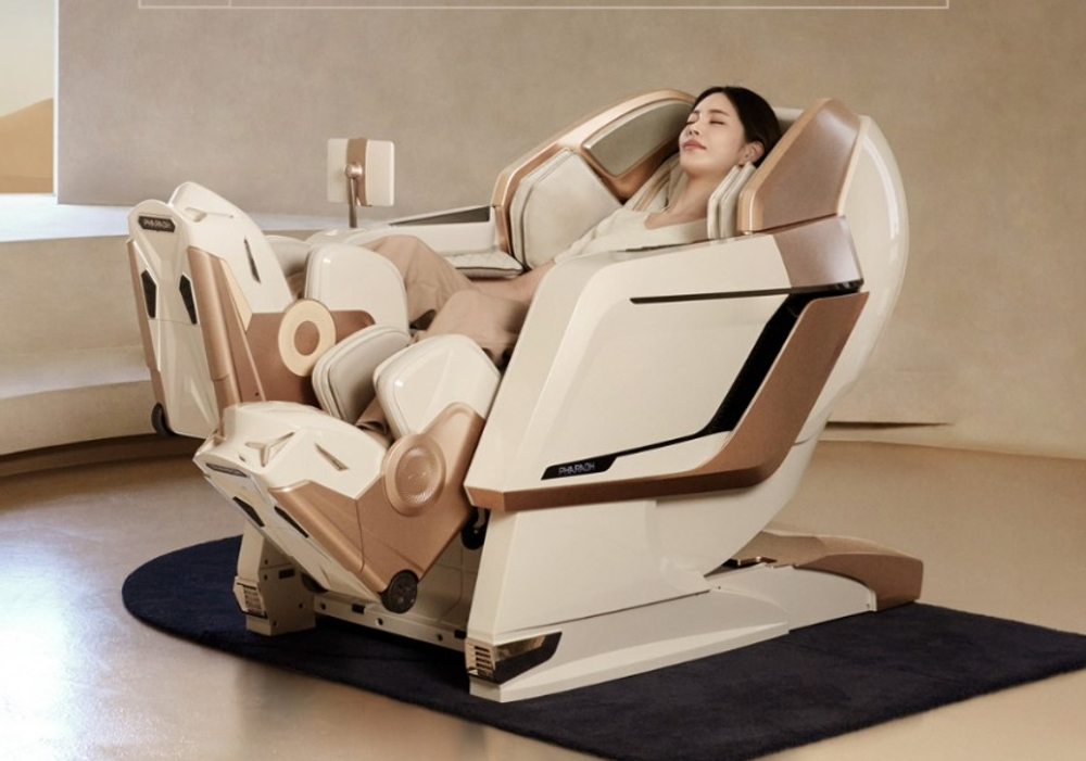 Массажное кресло Bodyfriend Phantom Rovo NEO (Bang&Olufsen)