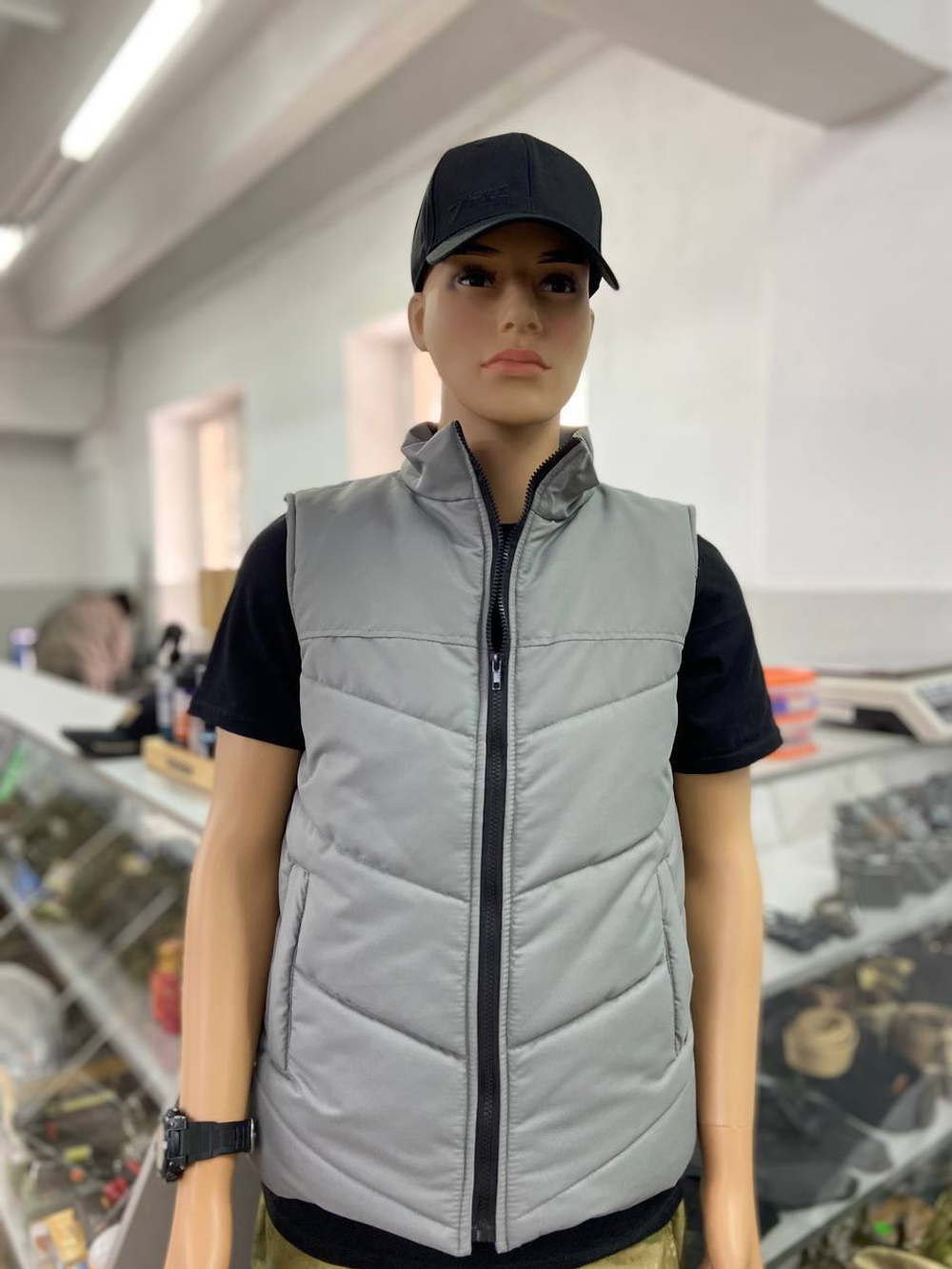 Жилет утеплённый / серый