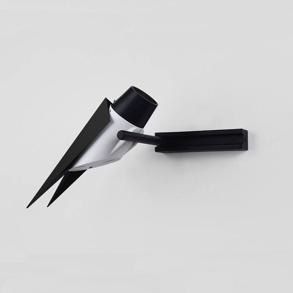 Настенный светильник STRIZH