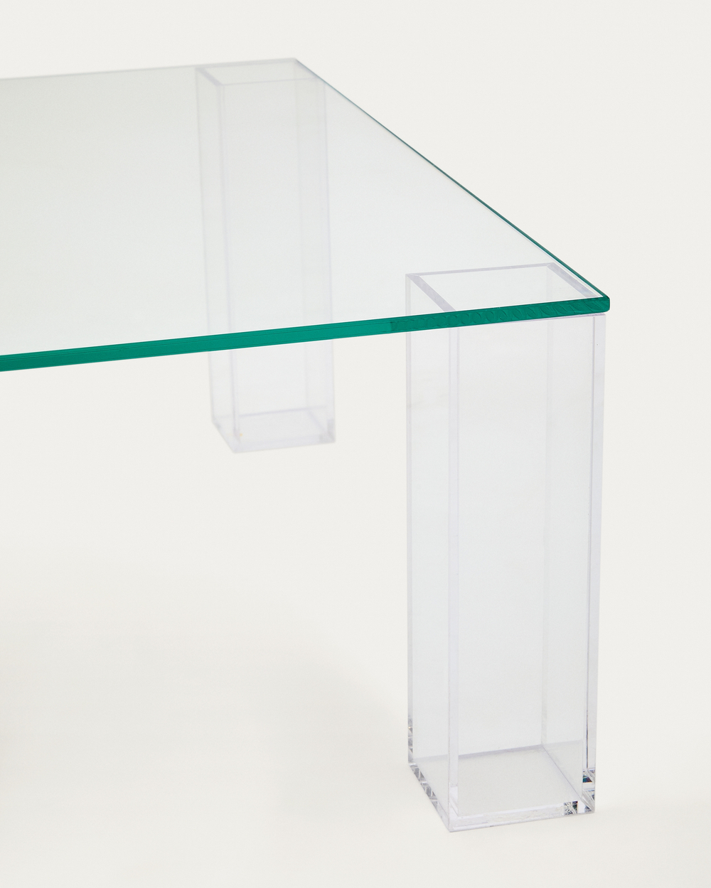 Журнальный столик Adularia из стекла прозрачного цвета 85 x 85