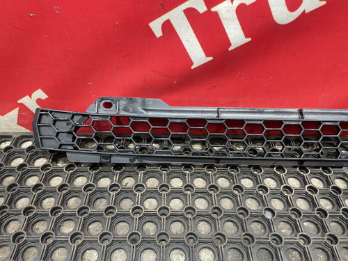 Решетка радиатора верхняя 2019г.