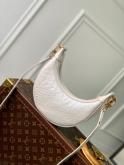 Louis Vuitton Loop