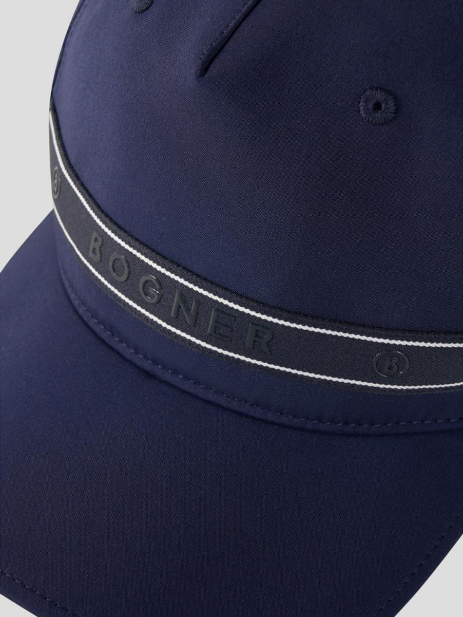 Кепка BOGNER GOLF SAMMY1 в синем цвете