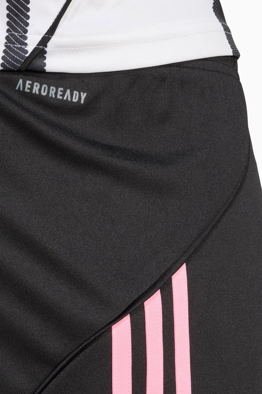 Шорты adidas Juventus FC 25/26 Home - черный