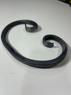 Кованый элемент Вензель 130х230мм квадрат полнотелый 10х10мм