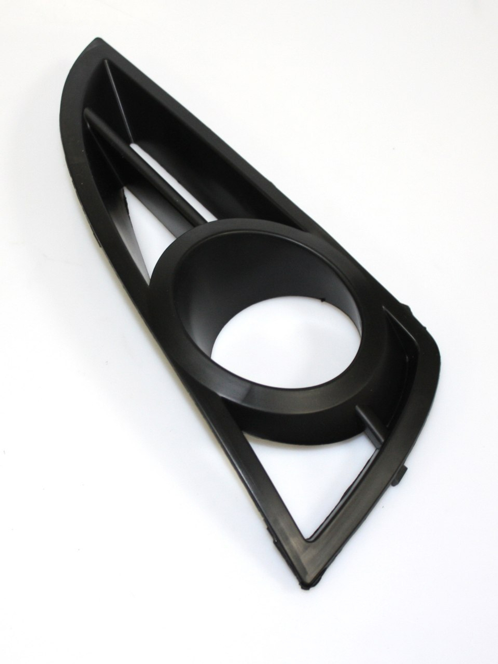 Рамка под ПТФ правая 1018002985 для Geely MK / Джили МК