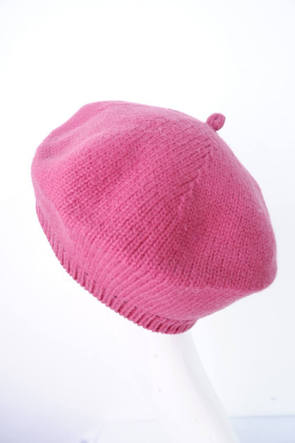 Берет вязаный