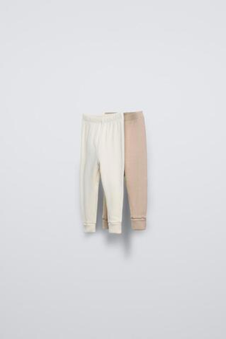 ZARA НАБОР ИЗ ДВУХ ЛЕГИНСОВ В ТОНКИЙ РУБЧИК, СВЕТЛО-БЕЖЕВЫЙ