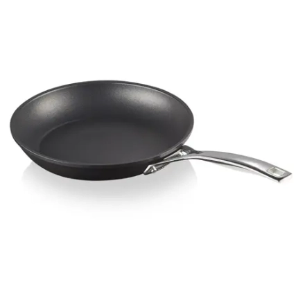 Le Creuset Сковорода PRO с антипригарным покрытием 20см.