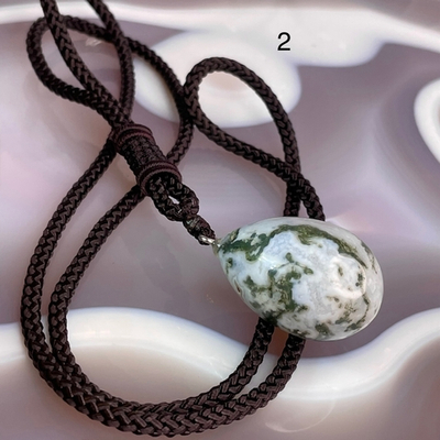 51845  Агат Моховой Кулон капля 20*30мм