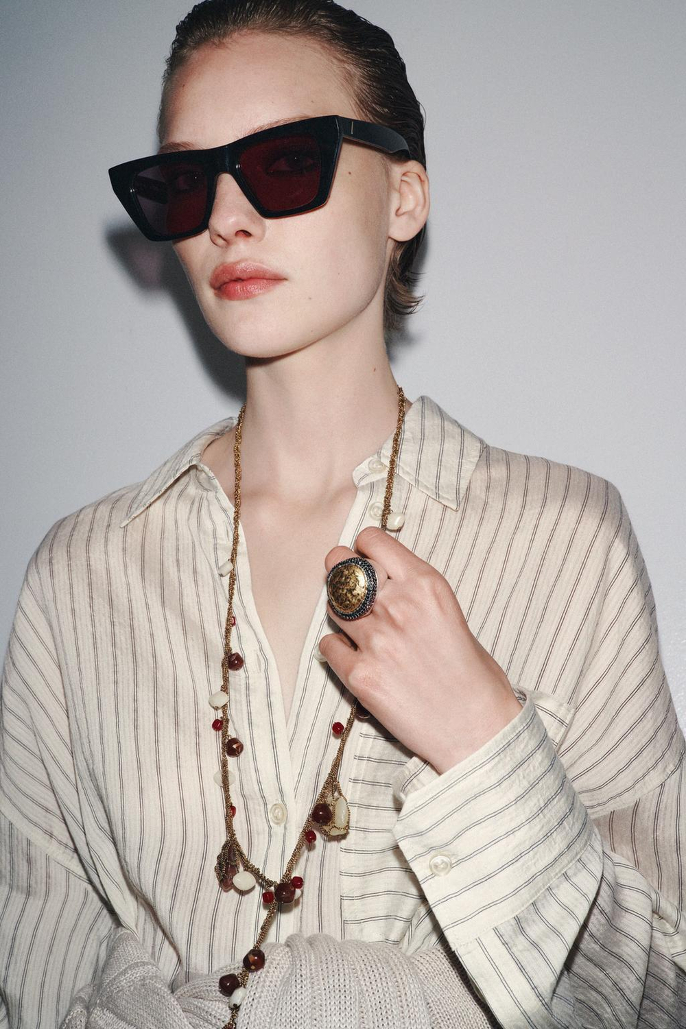 ZARA КРУПНОЕ КОЛЬЦО С ТЕКСТУРОЙ И БЛЕСТКАМИ, ЗОЛОТОЙ/СЕРЕБРЯНЫЙ