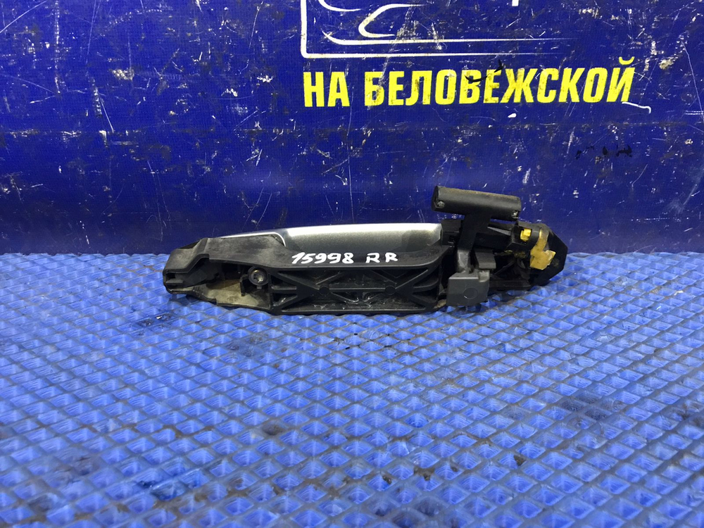 Ручка двери задней правой внешняя TOYOTA RAV4 2000-2005