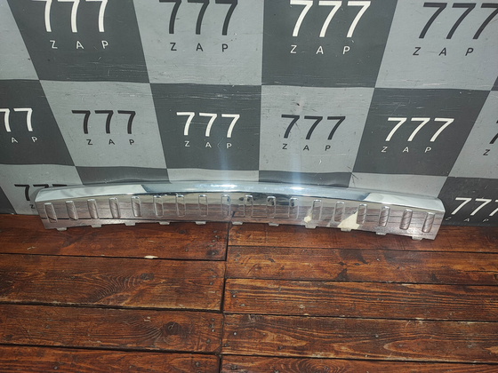 Накладка заднего бампера Mercedes GL GLS (X166) 12-16 Б/У Оригинал A1668840190