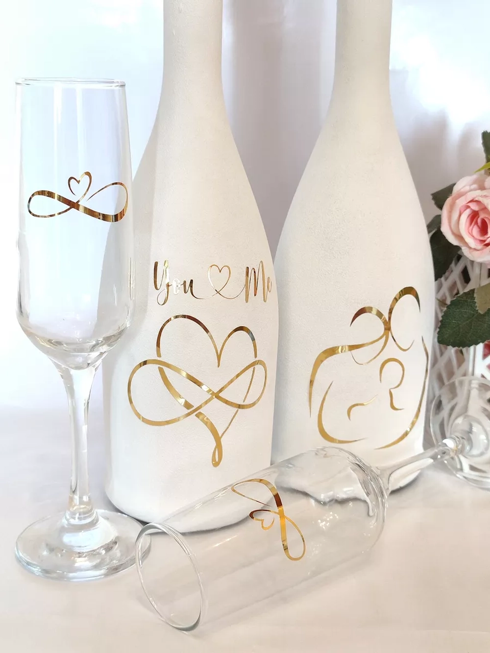 Наклейки свадебные зеркальное золото на бокалы и бутылки.