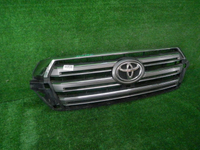 Решетка радиатора Toyota Land Cruiser 200 (2015-2021)
