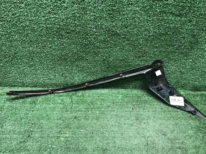 Молдинг фары левый Toyota LC Prado 150 (2017-н.в.)