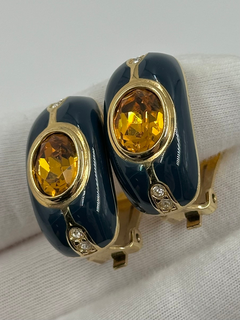 Клипсы с синей эмалью и кристаллами Burberrys