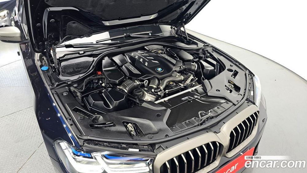 BMW 5 Series (G30) M550i xDrive (04.2022)