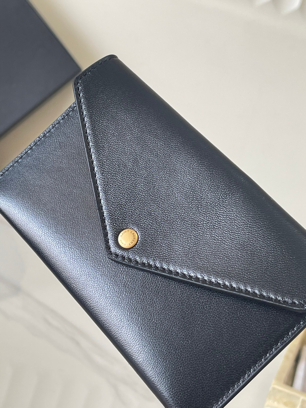 Saint Laurent Loulou Medium 29 cm