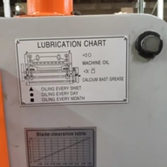 Электромеханическая гильотина Stalex Q11-4x1300NC