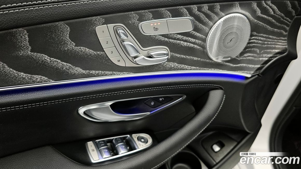 Mercedes-Benz E-Class W213 E350 4MATIC AMG Line (02.2021)