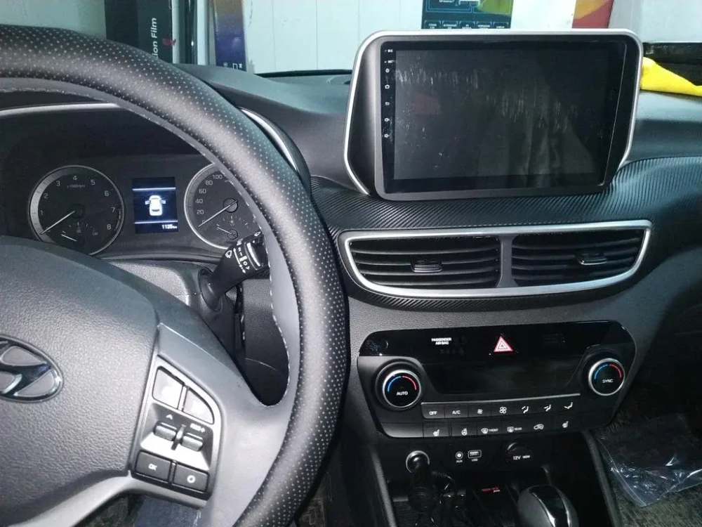 Магнитола для Hyundai Tucson 2018-2021 - Roximo RM-2023 Android 12, 8-ядер, 4/64Гб, SIM-слот