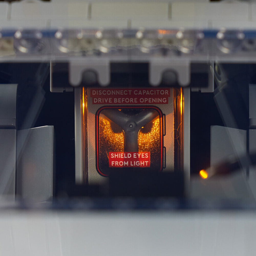 Конструктор LEGO Icons 10300 Назад в будущее