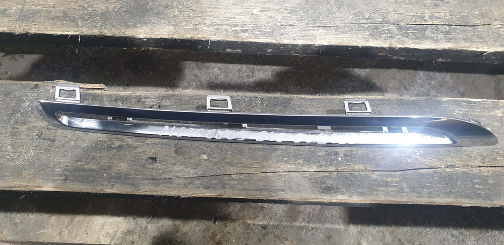 Молдинг решетки радиатора Mercedes GLC (X253) 15-19 Б/У Оригинал A2538880285